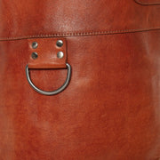 Vue détaillée of Classic Collar &amp; Heavy-Duty Zipper Hardware on Leather Apron Churrasco pour Femme