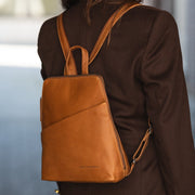 Claire Full-Grain Leather Backpack pour Femme – Vue produit alternative 2