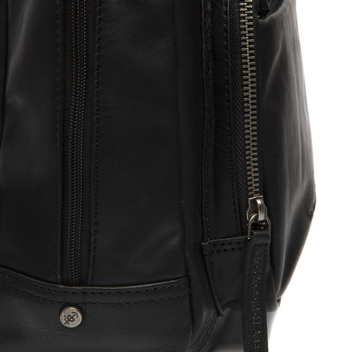Santana Full-Grain Leather Backpack pour Femme - Structured Side Profile Showing Gusset Depth &amp; Expansion Capacity