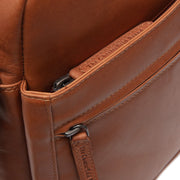 Anzora Full-Grain Leather Crossbody Bag pour Homme – Vue produit alternative 3