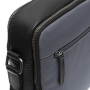 Vue intérieure Showing Dedicated Padded Laptop Sleeve &amp; Multi-Compartment Organization
