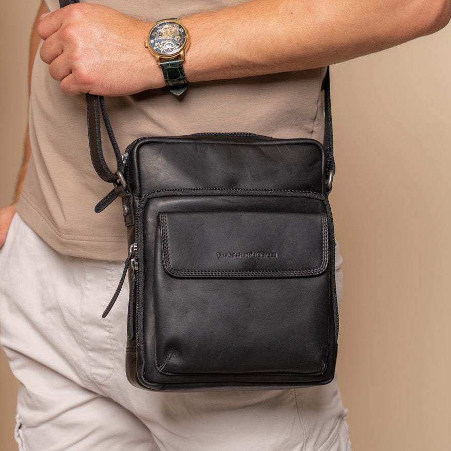 
Classic 100% Full-Grain leather Bag - Perspective arrière montrant les bretelles en cuir renforcées