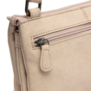 
Vue intérieure Showing Dedicated Padded Laptop Sleeve & Multi-Compartment Organization