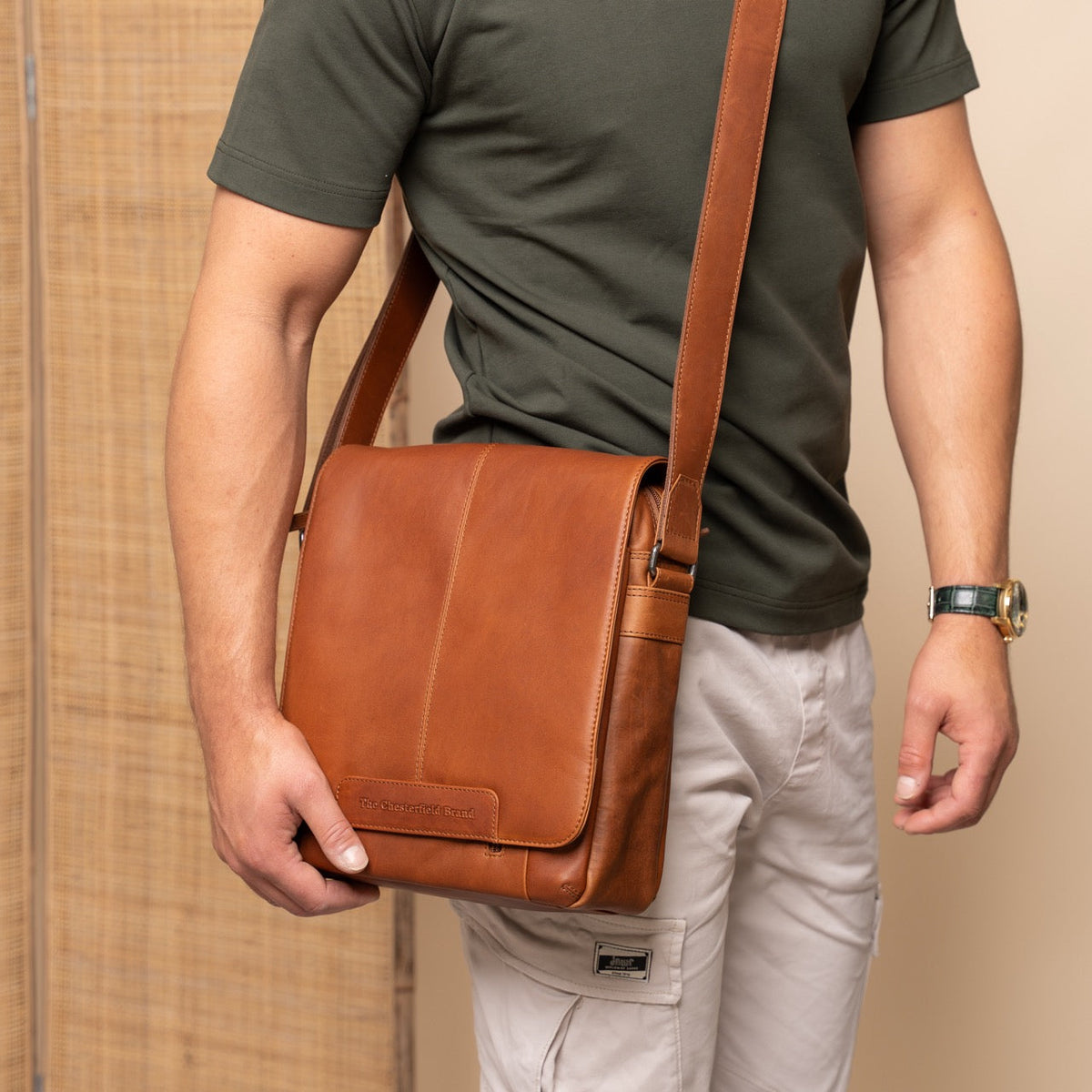 Raphael Full-Grain Leather Crossbody Bag – Vue produit alternative 2