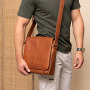 Raphael Full-Grain Leather Crossbody Bag – Vue produit alternative 2