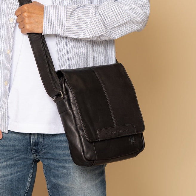 
Classic 100% Full-Grain leather Bag - Perspective arrière montrant les bretelles en cuir renforcées