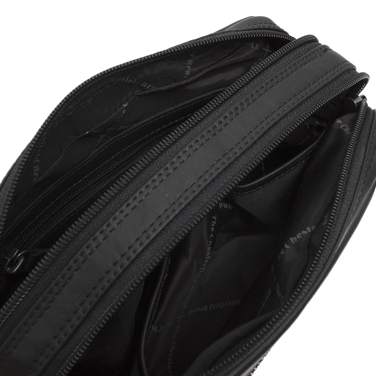 
Classic 100% Full-Grain leather Bag - Perspective arrière montrant les bretelles en cuir renforcées