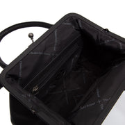 Vue détaillée of Classic Collar &amp; Heavy-Duty Zipper Hardware on Chili Full-Grain Leather Handbag pour Femme