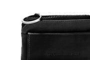 
Oliver Cuir Pleine Fleur Key Case pour Femme - Vue de profil mettant en valeur la coupe de manche ergonomique