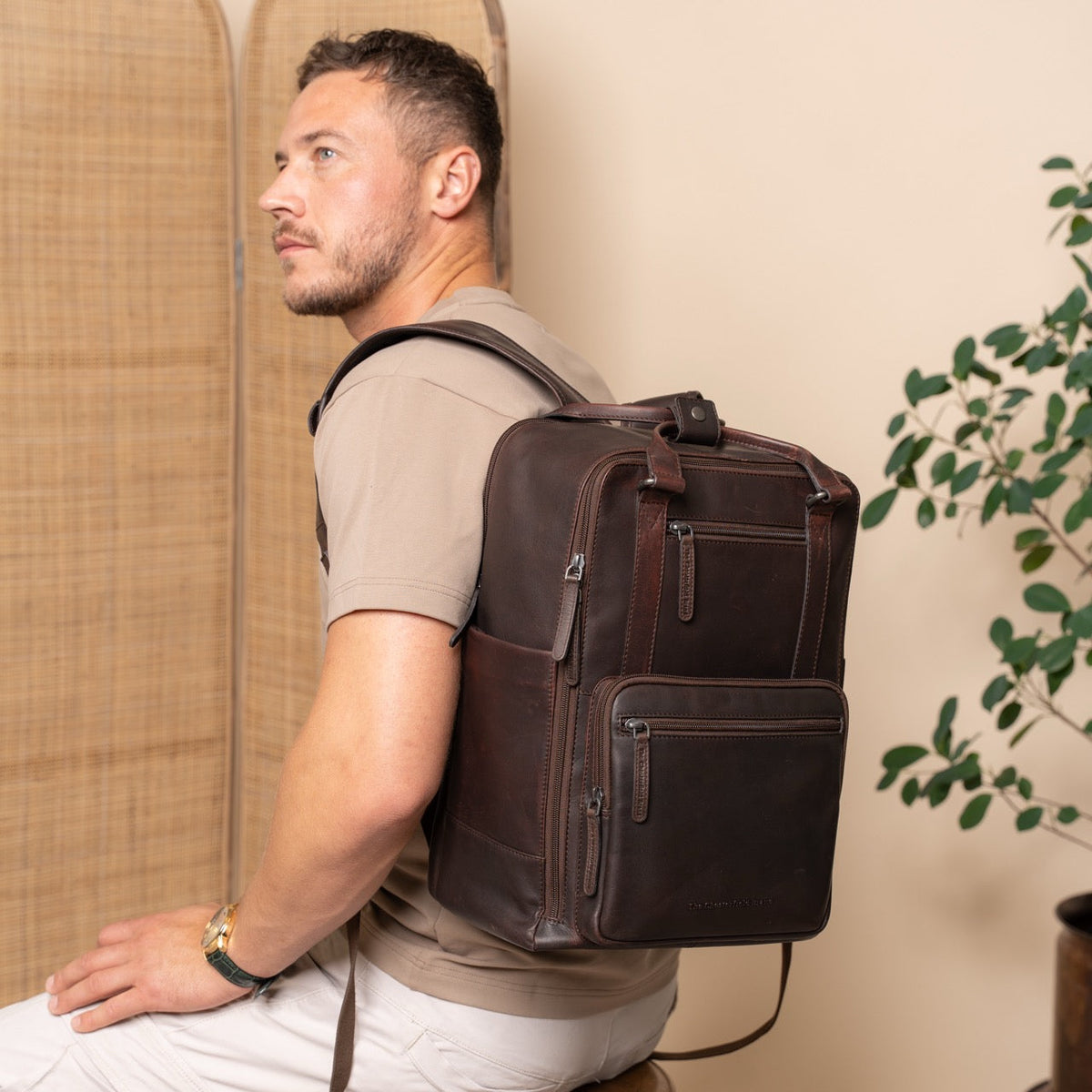 Calden Full-Grain Leather Laptop Backpack pour Femme – Vue produit alternative 2