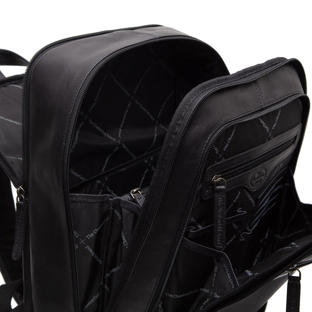 100% Full-Grain Wax Pull-Up 100% Full-Grain Leather Grain Texture &amp; Handcrafted Patina Detail