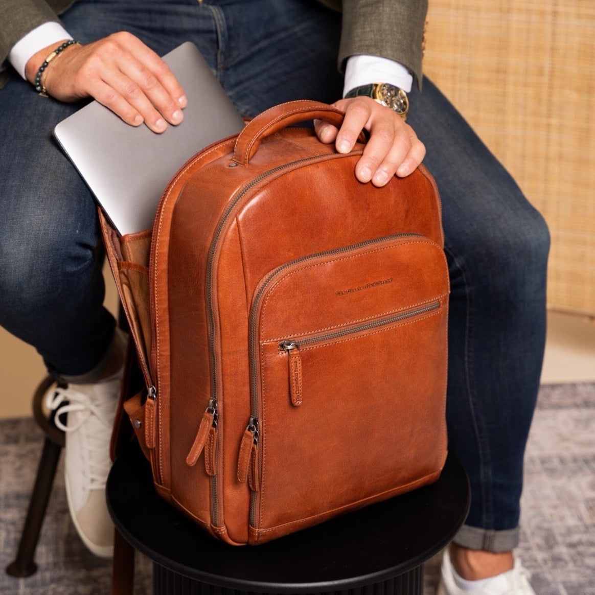 Maggiore Full-Grain Leather Laptop Backpack pour Homme – Vue produit alternative 3