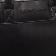 Solid Antique Brass Hardware &amp; Heavy-Duty Dual Zipper Detail on Tilbury Full-Grain Leather Laptop Bag pour Femme