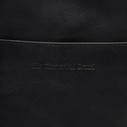 Vue détaillée of Classic Collar &amp; Heavy-Duty Zipper Hardware on Alesund Full-Grain Leather Phone Bag pour Femme