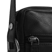 Tailored Rib Cuffs &amp; Hem Craftsmanship Construction Detail on Hamilton Full-Grain Leather Phone Bag pour Femme