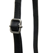 Tailored Rib Cuffs &amp; Hem Craftsmanship Construction Detail on Langley Full-Grain Leather Phone Bag pour Femme