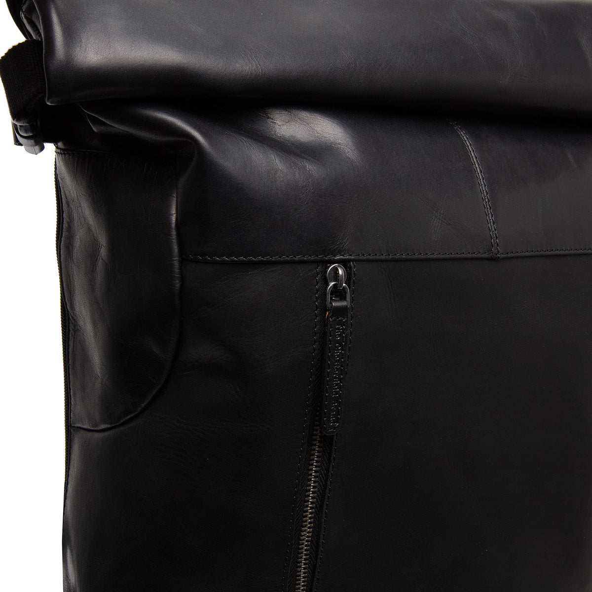 Liverpool Full-Grain Leather Roll-top Backpack pour Femme - Structured Side Profile Showing Gusset Depth &amp; Expansion Capacity