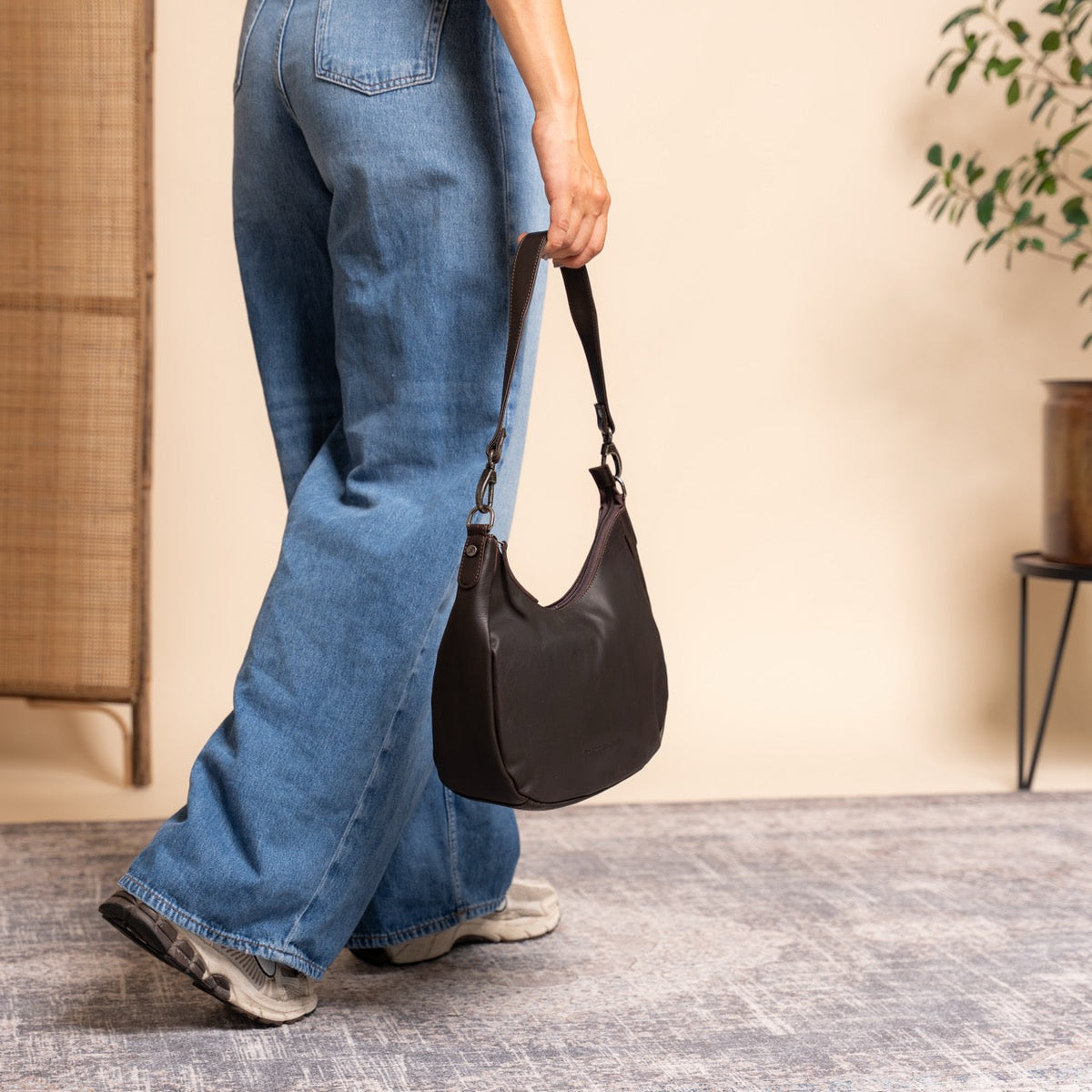 Alexandria Full-Grain Leather Shoulder Bag pour Femme – Vue produit alternative 3