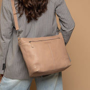 Astero Full-Grain Leather Shoulder Bag pour Femme – Vue produit alternative 2