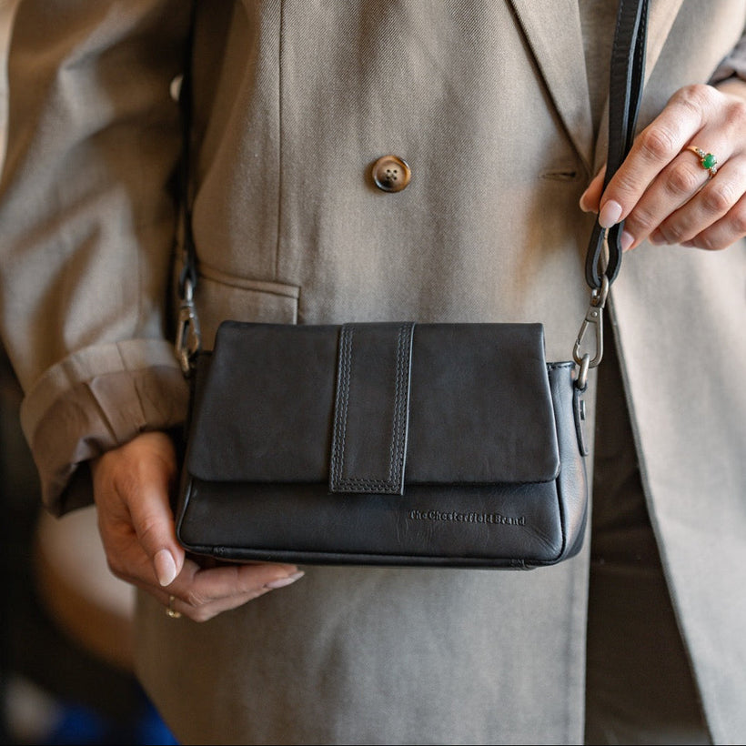 Clifden Full-Grain Leather Shoulder Bag pour Femme