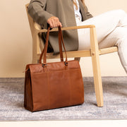 Fidenza Full-Grain Leather Shoulder Bag pour Femme – Vue produit alternative 3