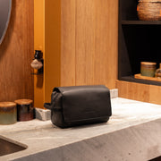 Classic 100% Full-Grain leather Goods - Vue de dos avec coupe ajustée aux épaules &amp; ourlet soigné