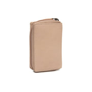 100% Full-Grain Wax Pull-Up 100% Full-Grain Leather Grain Texture &amp; Handcrafted Patina Detail