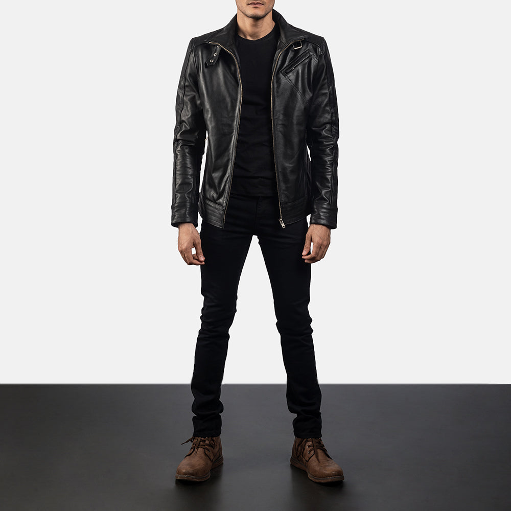 
Legacy Noir Veste Motard en Cuir pour Homme - Vue de profil mettant en valeur la coupe de manche ergonomique