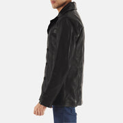 Vue détaillée of Notch &amp; Button Hardware on Leo Noir Manteau en Cuir pour Homme