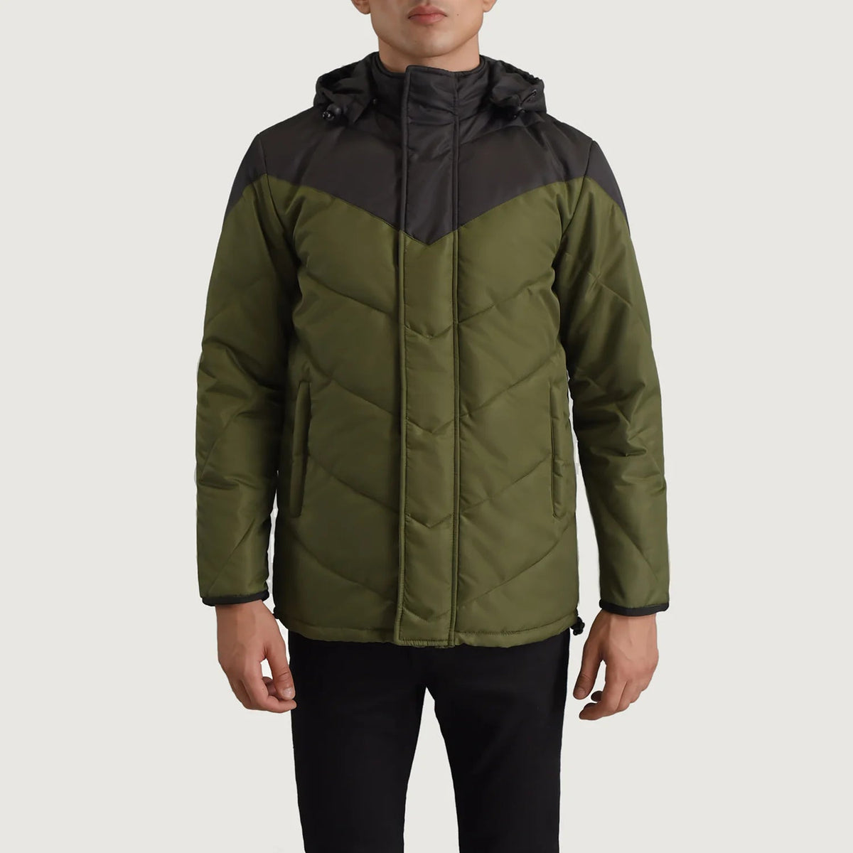 
Vue détaillée of Classic Collar & Zipper With Velcro Placket Hardware on Luka Noir & Vert Hooded Puffer Veste en Cuir pour Homme
