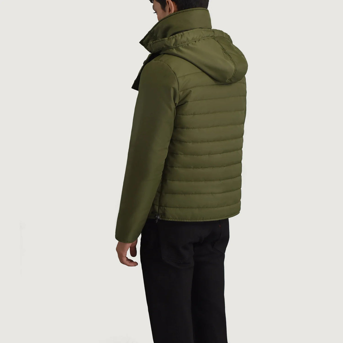 
Green Full-Grain Leather Hooded Jacket - Vue arrière montrant la carrure ajustée et l'ourlet net