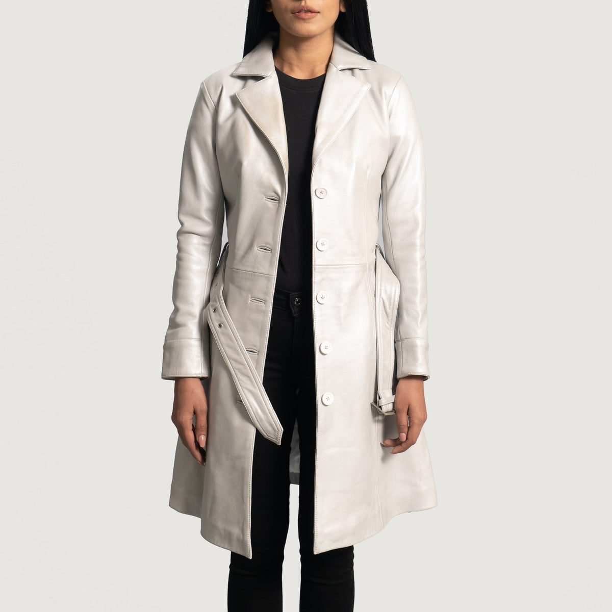 Silver Sheepskin Leather Trench Coat - Vue de dos avec coupe ajustée aux épaules &amp; ourlet soigné