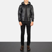 
Nintenzo Black Hooded Leather Jacket - Vue de profil mettant en valeur la coupe de manche ergonomique