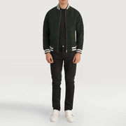 
Pascal Vert Suede Varsity Veste en Cuir pour Homme - Vue de profil mettant en valeur la coupe de manche ergonomique
