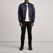 
Vue détaillée of Varsity & Zipper Hardware on Quinton MA-1 Bleu Blouson Bombardier en Cuir pour Homme