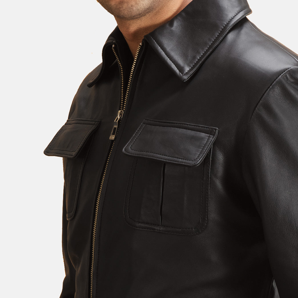 Vue détaillée of Shirt &amp; Zipper Hardware on Raven Noir Veste en Cuir pour Homme
