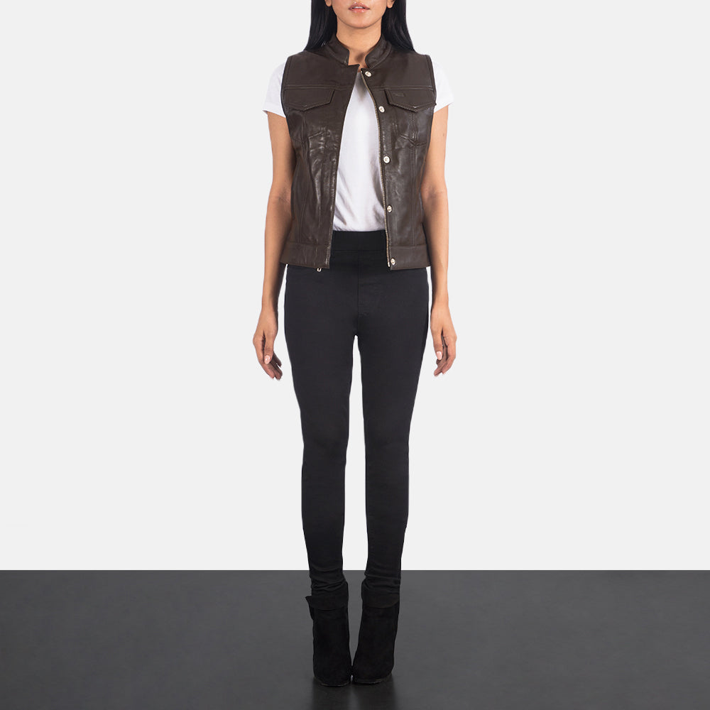 
Rayne Moto Marron Gilet en Cuir pour Femme - Vue de profil mettant en valeur la coupe de manche ergonomique