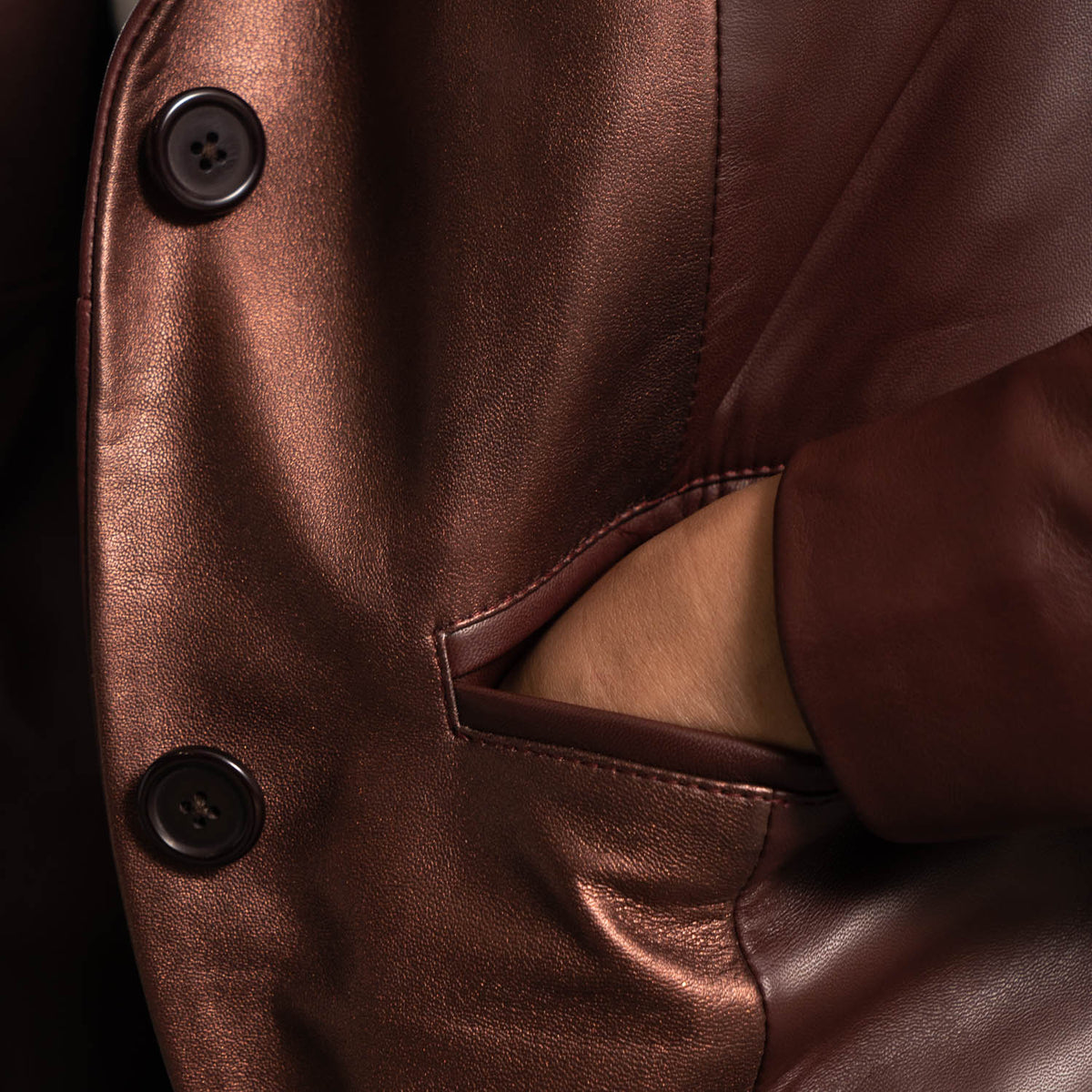 Authentic Sheepskin Leather with Aniline Finish Grain Texture &amp; Heavy-Duty Seam Stitching Detail