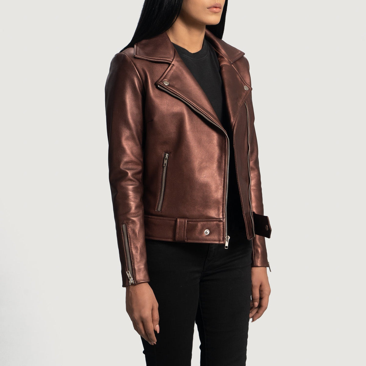 
Maroon Sheepskin Leather Biker Jacket - Vue arrière montrant la carrure ajustée et l'ourlet net