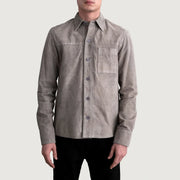 
Scout Gris Suede Leather Shirt pour Homme - Vue de profil mettant en valeur la coupe de manche ergonomique
