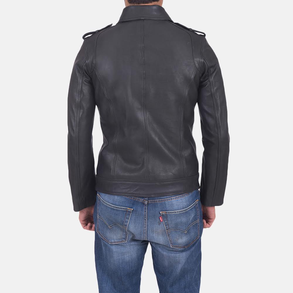 
Sergeant Noir Veste en Cuir pour Homme - Vue de profil mettant en valeur la coupe de manche ergonomique
