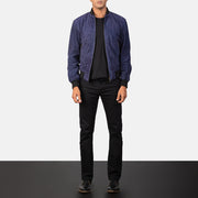 Men's Shane Navy Blue Suede Bomber Jacket - Vue de profil avec coupe de manche ergonomique