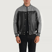 Terrance Black &amp; Red Leather Varsity Jacket in Black &amp; Red Sheepskin Leather - Vue de face &amp; silhouette ajustée | Acheter en ligne