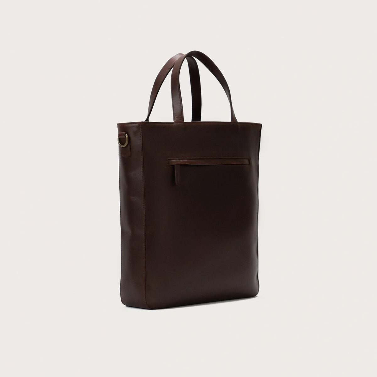 
The Poet Vintage Brown Leather Tote Bag For Men & Women - Profil latéral structuré montrant la profondeur du soufflet