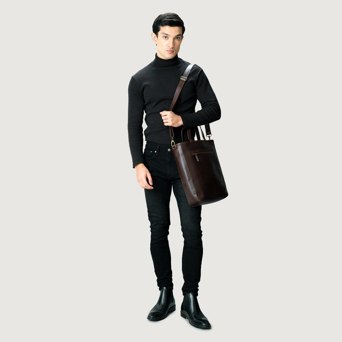 
Vue intérieure Showing Dedicated Padded Laptop Sleeve & Multi-Compartment Organization