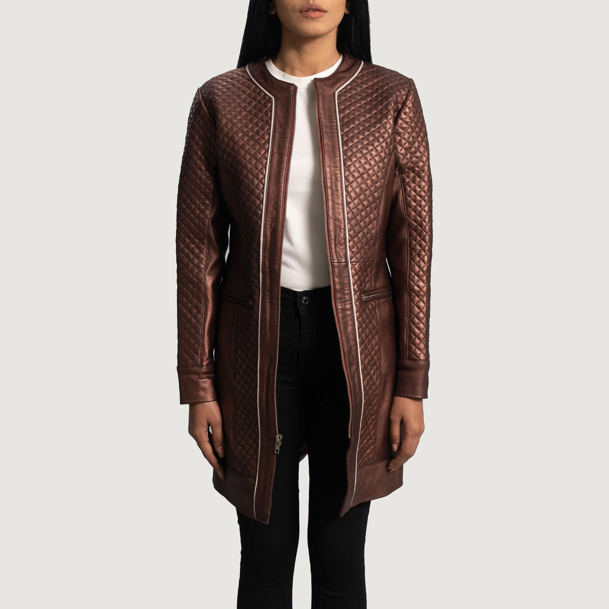 Women's Trudy Lane Matelassé Bordeaux Manteau en Cuir pour Femme in Maroon Sheepskin Leather - Vue de face &amp; silhouette ajustée | Acheter en ligne