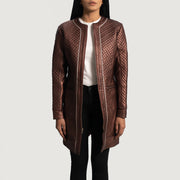 Women's Trudy Lane Matelassé Bordeaux Manteau en Cuir pour Femme in Maroon Sheepskin Leather - Vue de face &amp; silhouette ajustée | Acheter en ligne