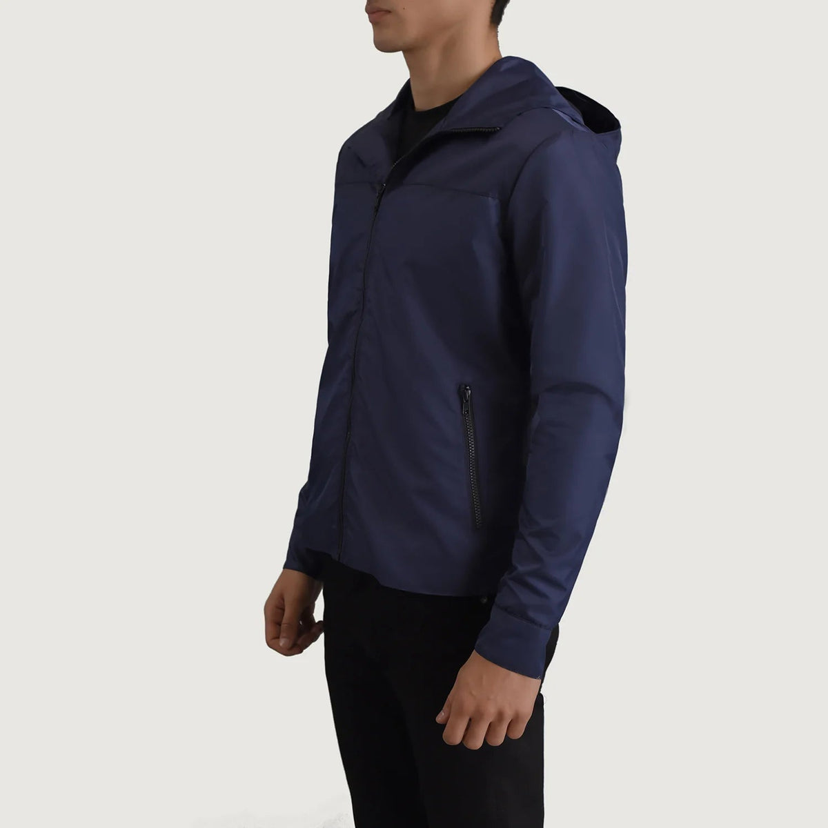 
Blue Full-Grain Leather Hooded Jacket - Vue arrière montrant la carrure ajustée et l'ourlet net
