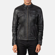 Vue détaillée of Band &amp; Zipper Hardware on Youngster Distressed Black Leather Jacket