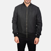 Vue détaillée of Varsity &amp; Zipper Hardware on Men's Zack Noir Blouson Bomber en Cuir pour Homme